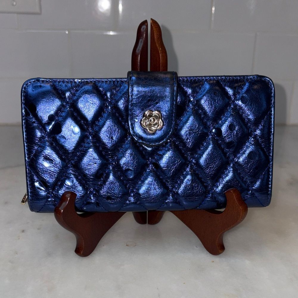 Borgasets Wallet Full Size Leather Bifold Iridescent Blue Quilted Genuine RFID